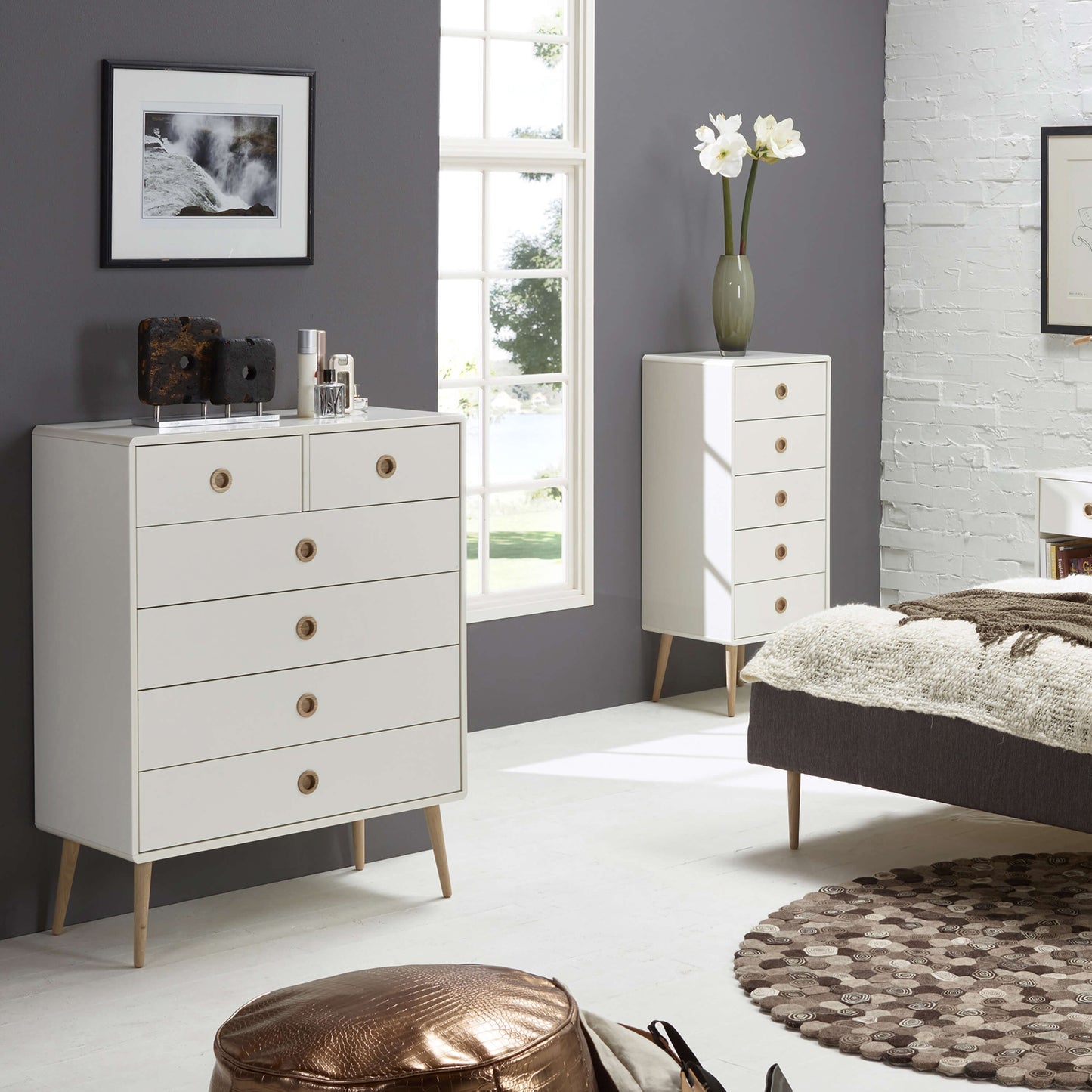 Softline 2 + 4 Chest Off White ModelBedroom