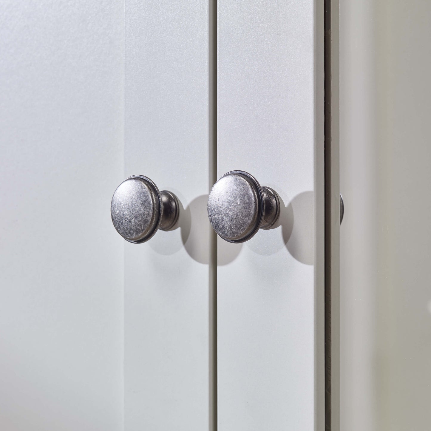 Sandringham 2 door 1 Drawer Wardrobe White & Pine ModelBedroom