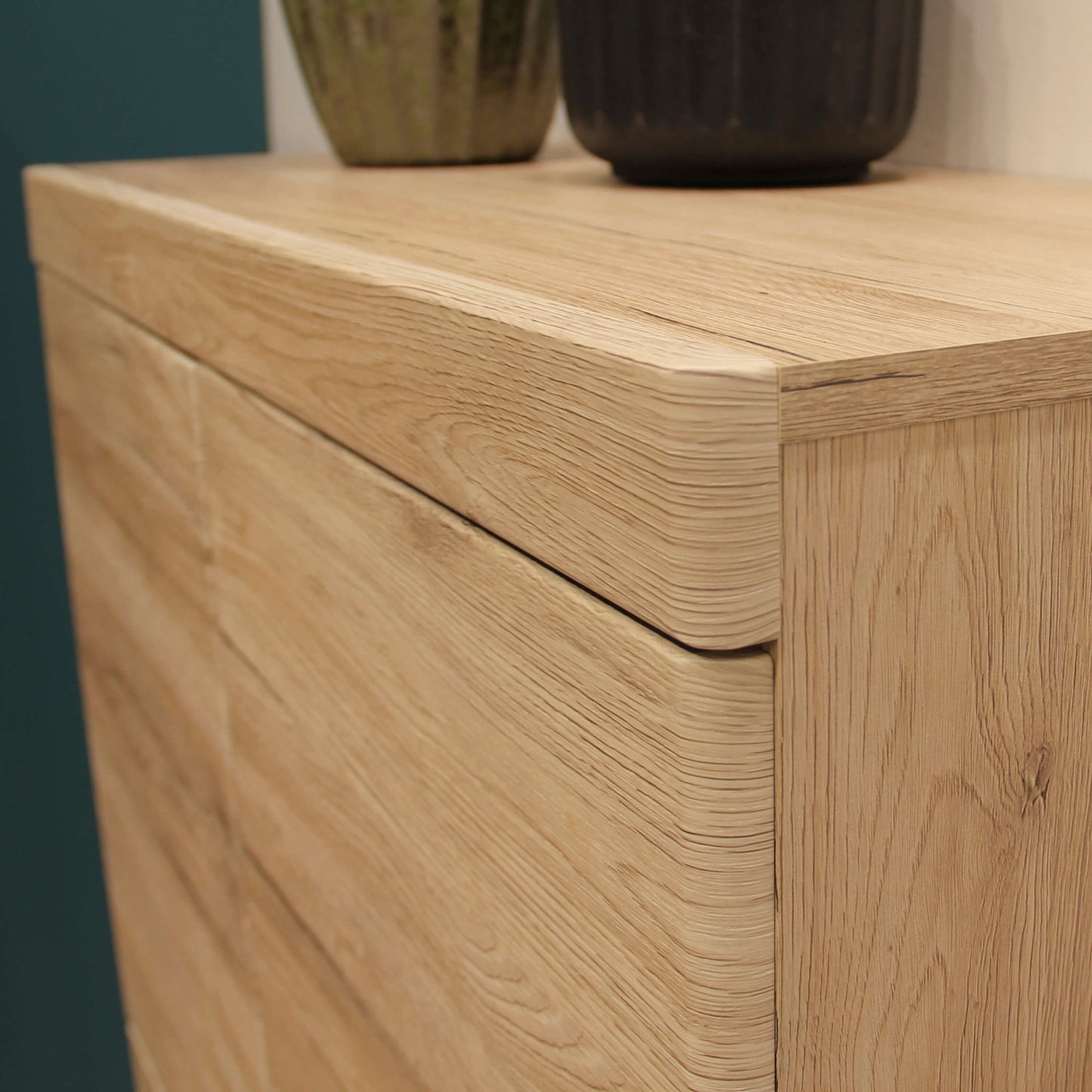 Kensington 4 + 4 Wide Chest of Drawers in Oak ModelBedroom