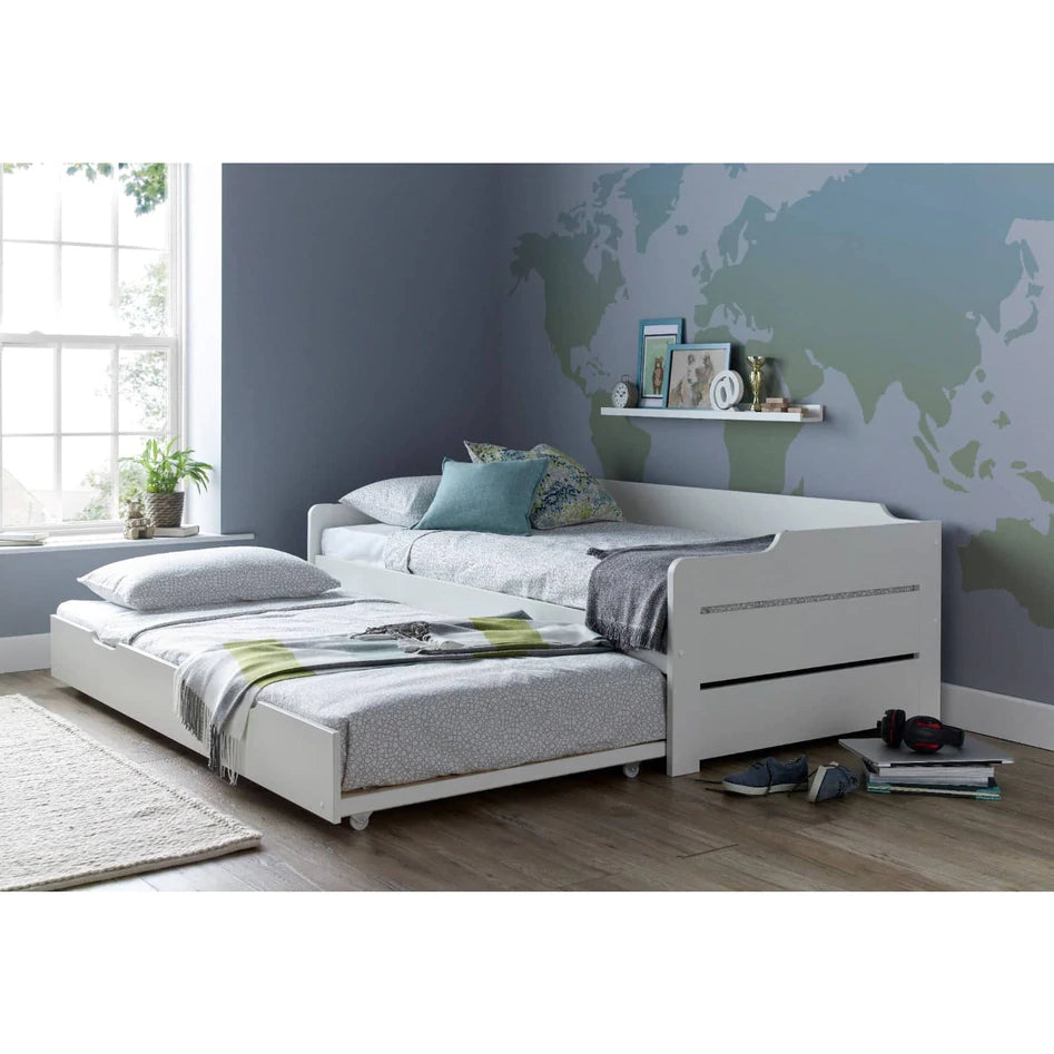 Copella White Guest Bed With Trundle ModelBedroom