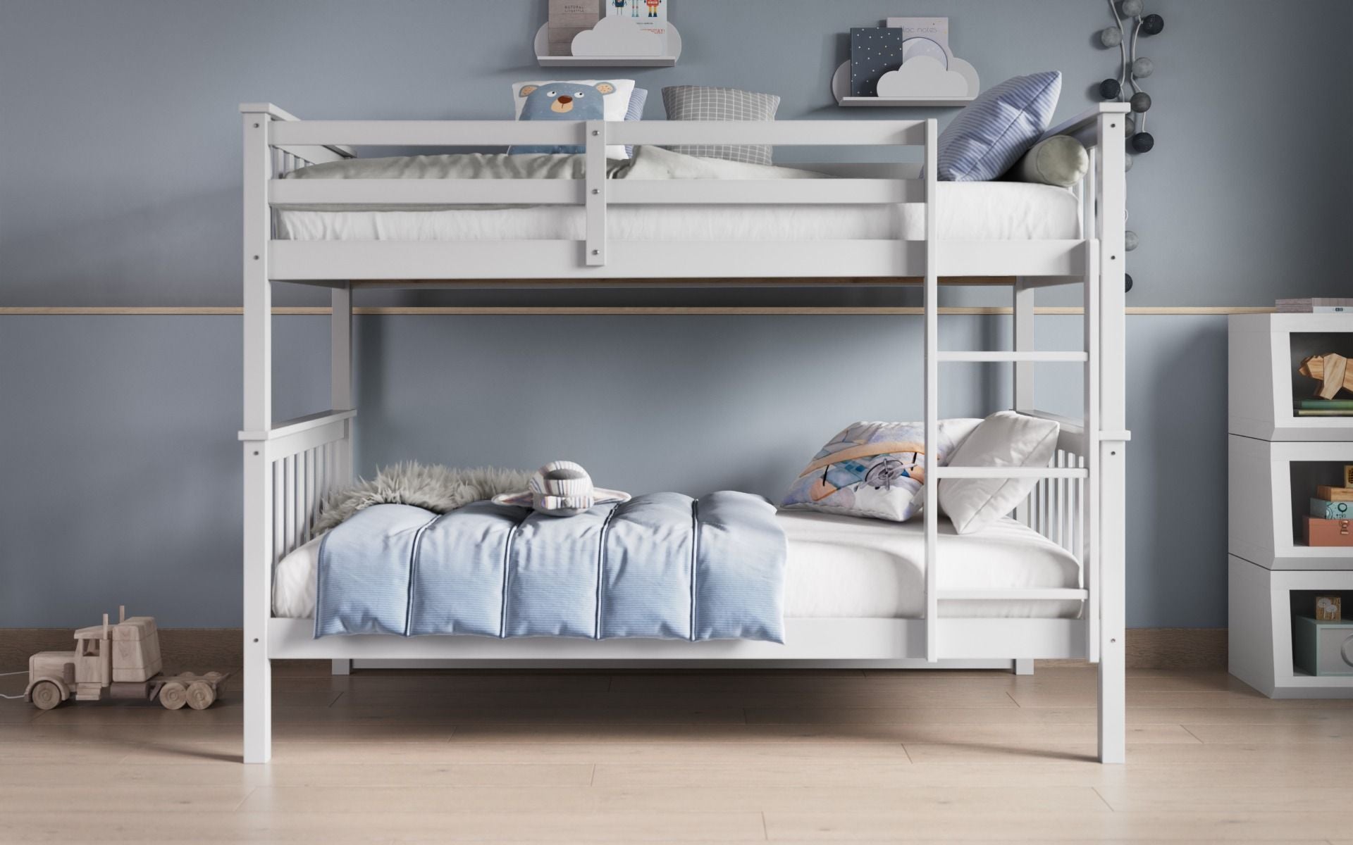 Detachable full store bunk beds